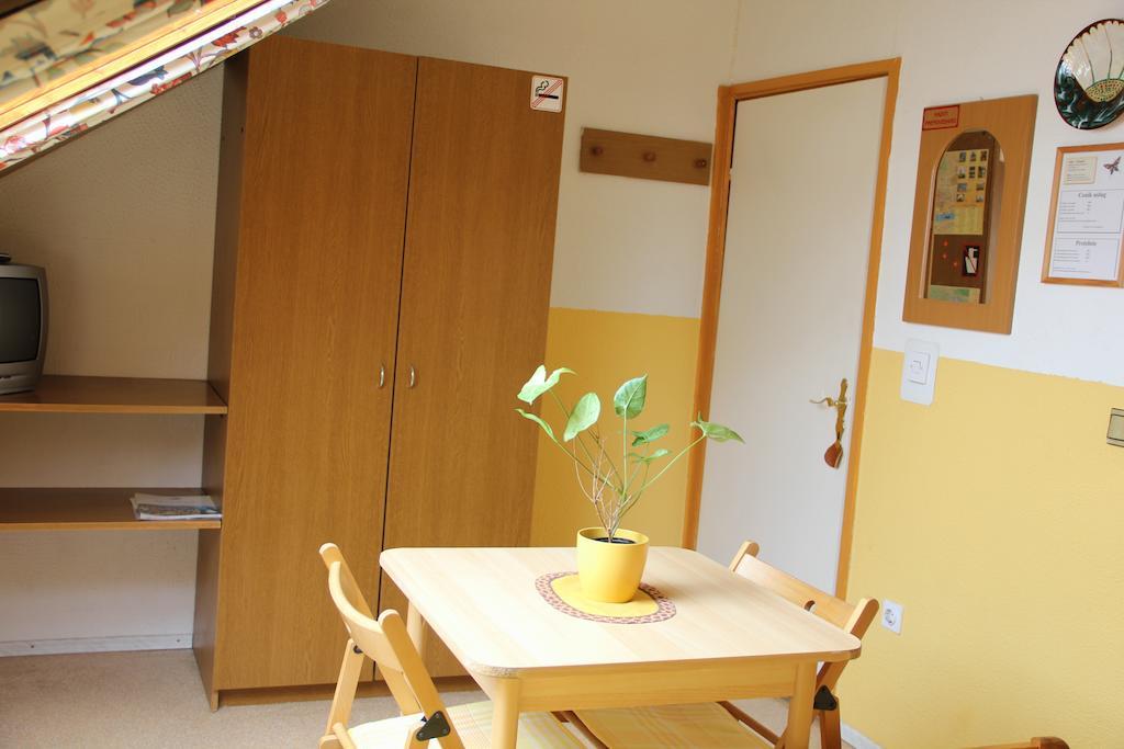 Mekina Guesthouse Maribor Chambre photo