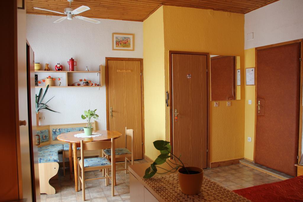 Mekina Guesthouse Maribor Chambre photo